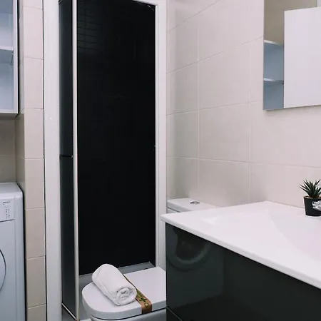 Atico Con Luz Y Brillo En By アパート *