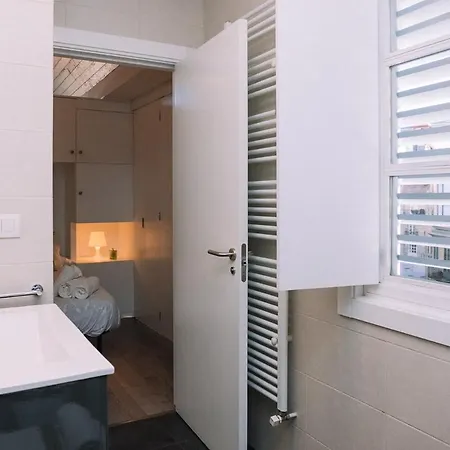 Atico Con Luz Y Brillo En By ヴィーゴ