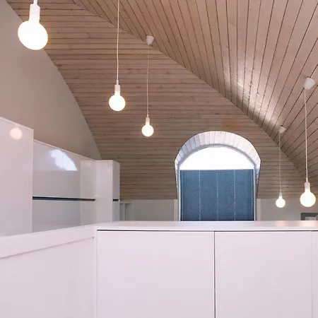 Atico Con Luz Y Brillo En By