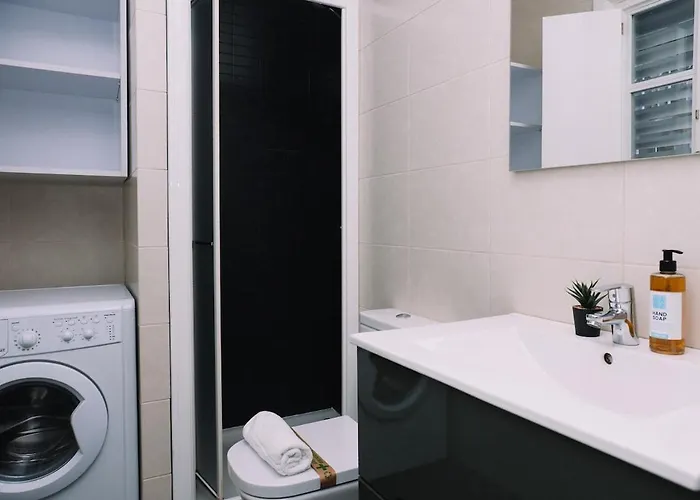 ático Con Luz Y Brillo En By Apartamento *